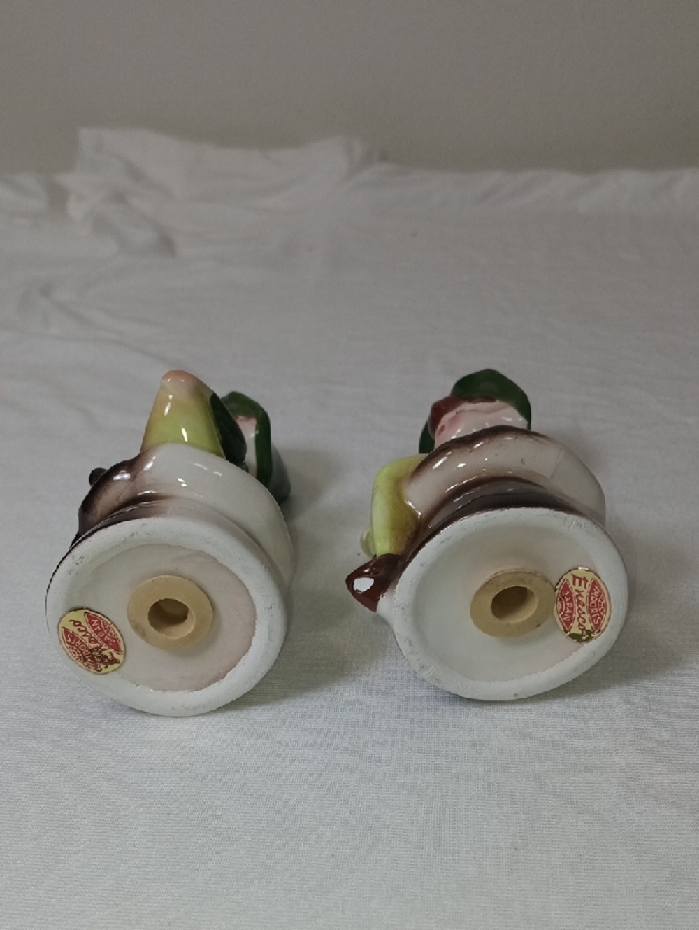 Vintage Enesco Pixie Elf Figurine Salt and Pepper Set - Picture 7 of 10